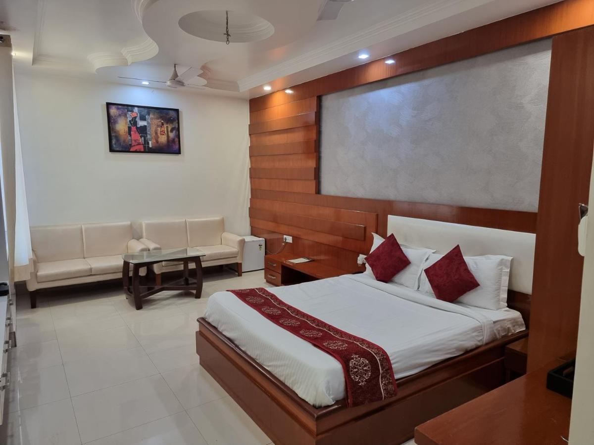 Hotel Vitthal International, Prayagraj Аллахабад Екстер'єр фото